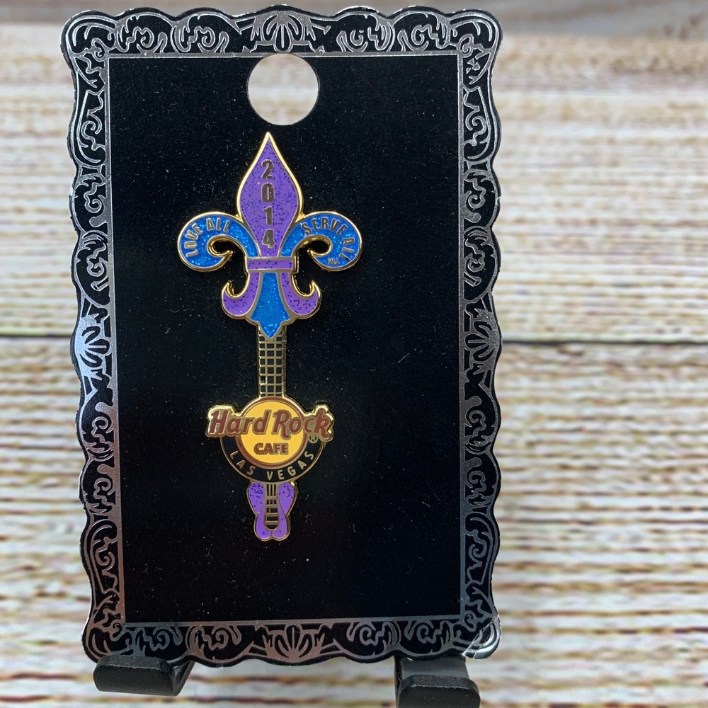 Hard Rock‎ Cafe Las Vegas 2014 Fleur De Lis Guitar Pin Limited Ed New on Card